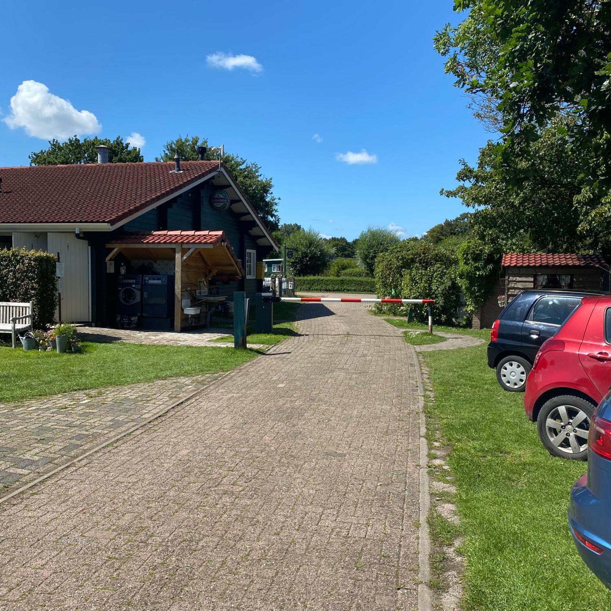 Shepherds Hut Oostvoorne Kültér fotó