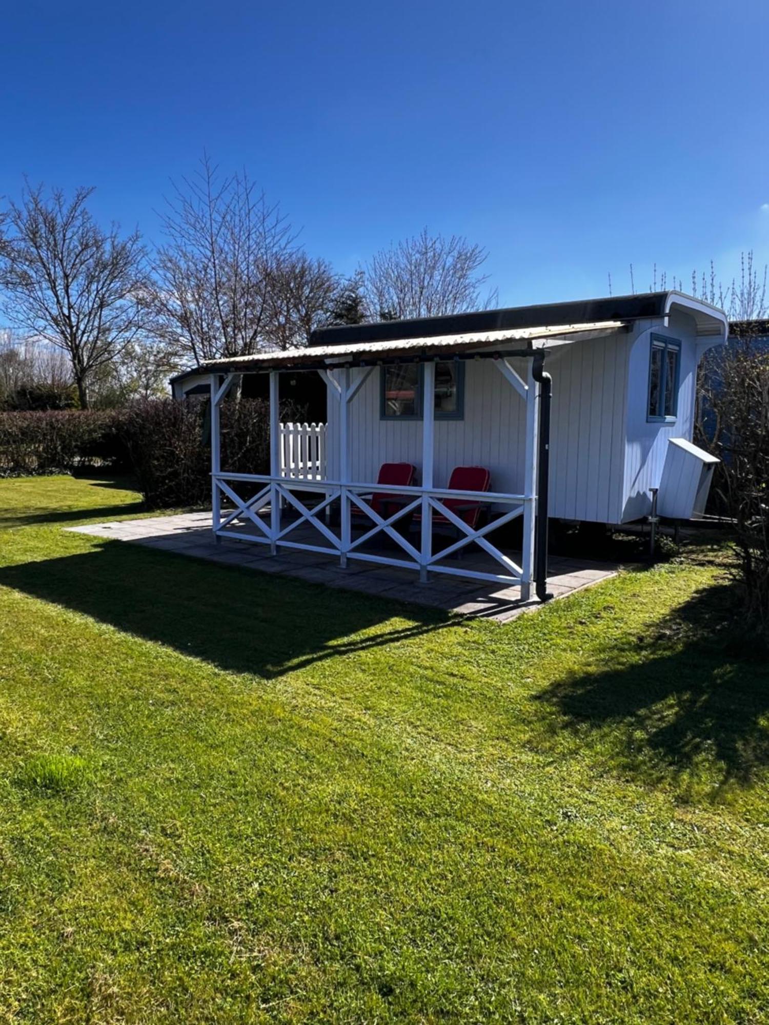 Shepherds Hut Oostvoorne Kültér fotó